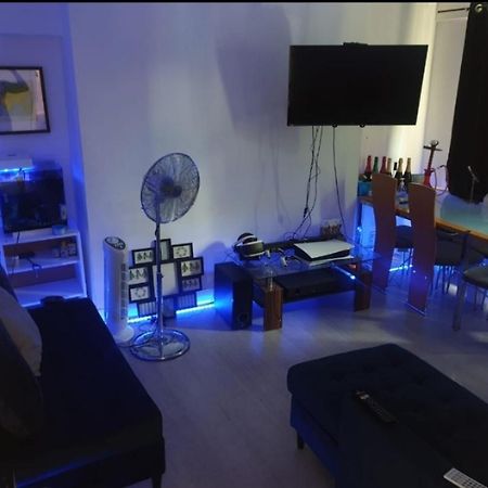 Lovely 1 Bedroom Apartment 5 Mins From Shorditch Лондон Екстериор снимка